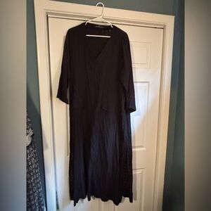 Pomander Place Black Long Sleeve Dress